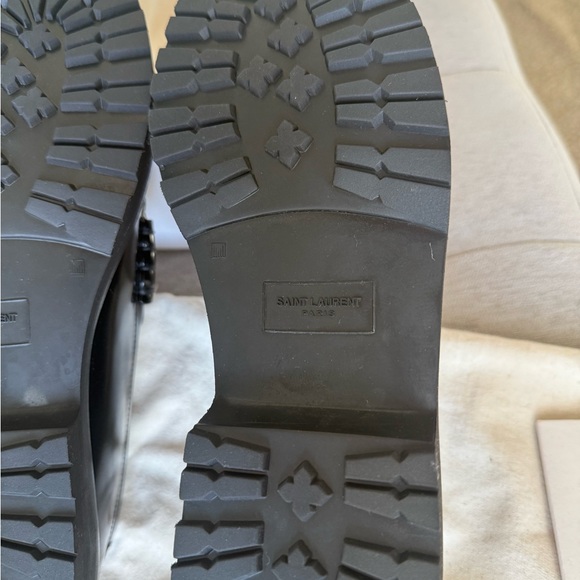 Saint Laurent Black Leather Le Loafer Penny Loafers - Picture 13 of 17